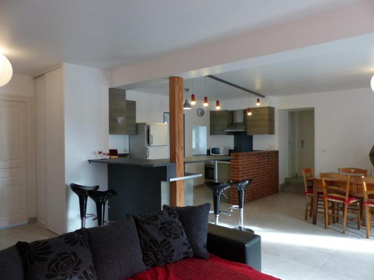 Gîte Pôëzat, 4 pièces, 6 personnes - FR-1-489-37 Exterior foto